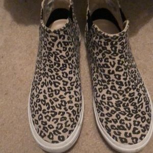 Sperry booties- slip on, canvas fabric, animal print
